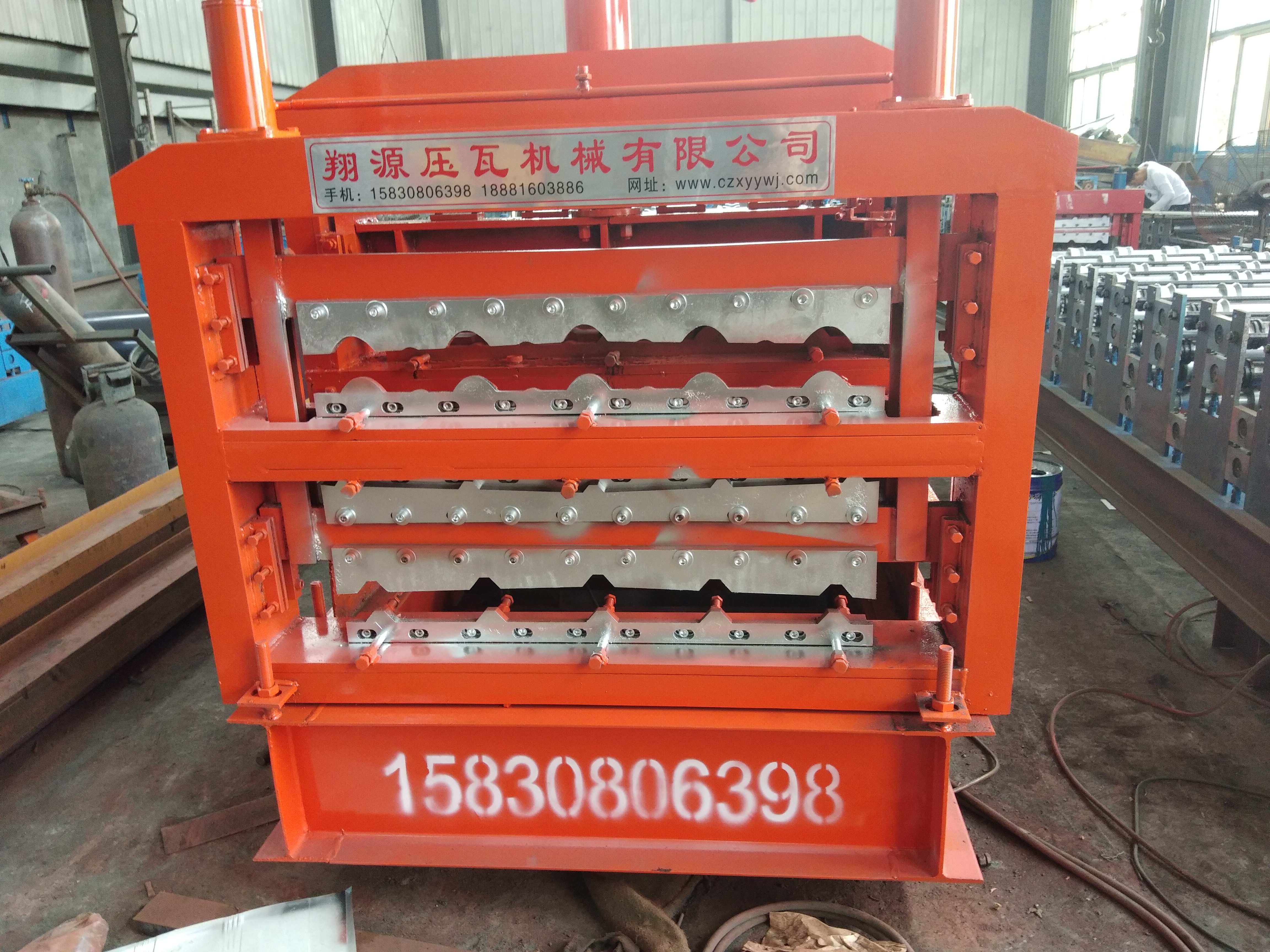 三層壓瓦機840/900/850/800彩鋼瓦設(shè)備廠家直銷 三層琉璃瓦壓瓦機