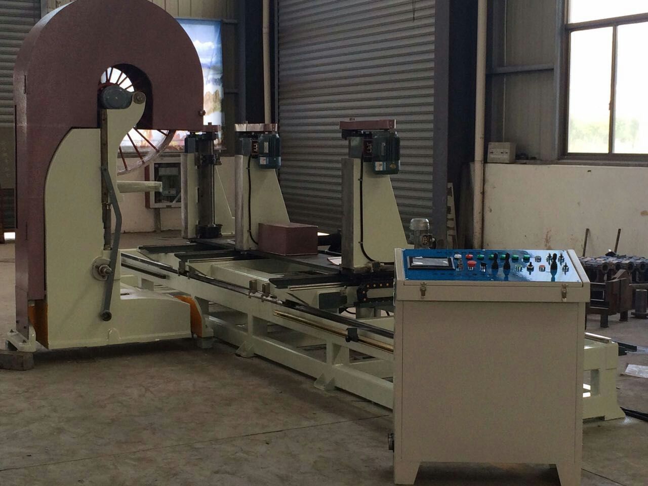 帶鋸機(jī)圖片/帶鋸機(jī)樣板圖 (4)