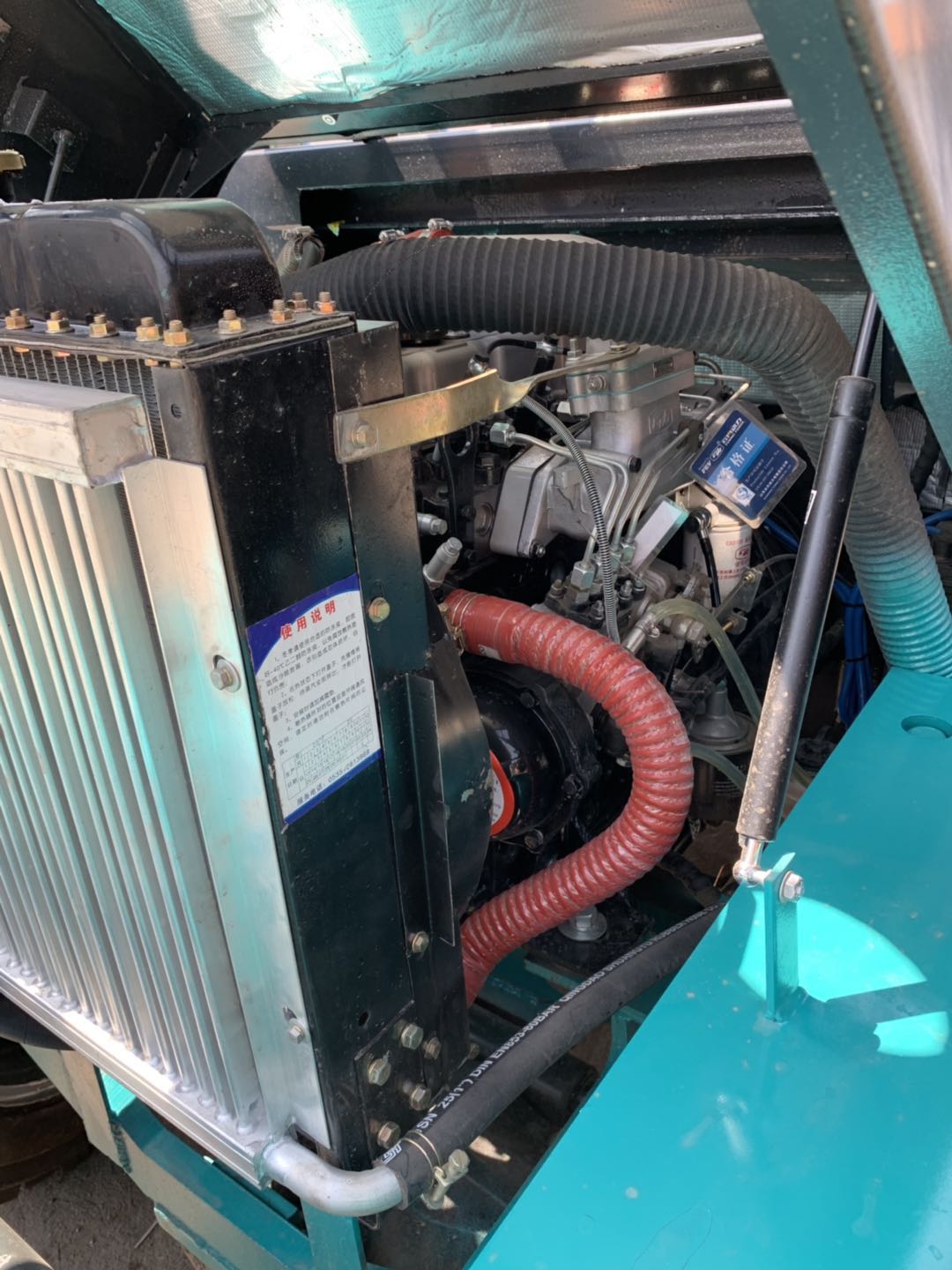 山東凱大3噸四驅(qū)越野叉車 越野叉車批發(fā)四驅(qū)后轉(zhuǎn)向叉車 泥路* 廠家供應(yīng)、液壓 內(nèi)燃式四驅(qū)越野叉車 液壓行走