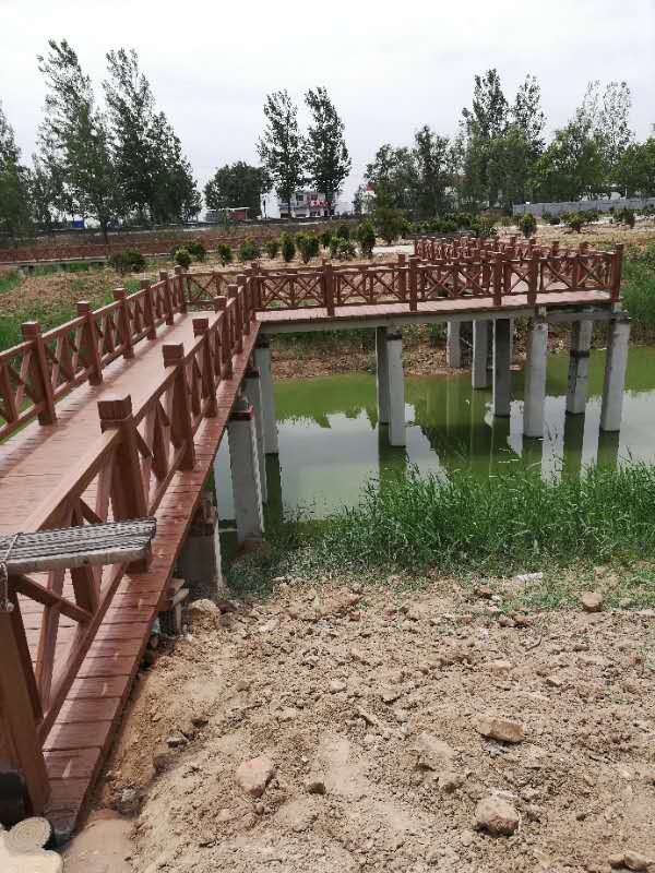 生態(tài)護欄景區(qū)河道仿木護欄 公園圍欄 生態(tài)河道鄉(xiāng)村仿木欄桿