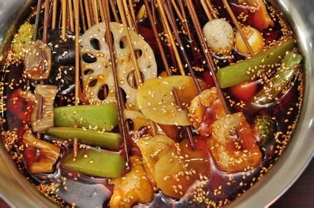 串串香加盟的優(yōu)勢介紹圖片