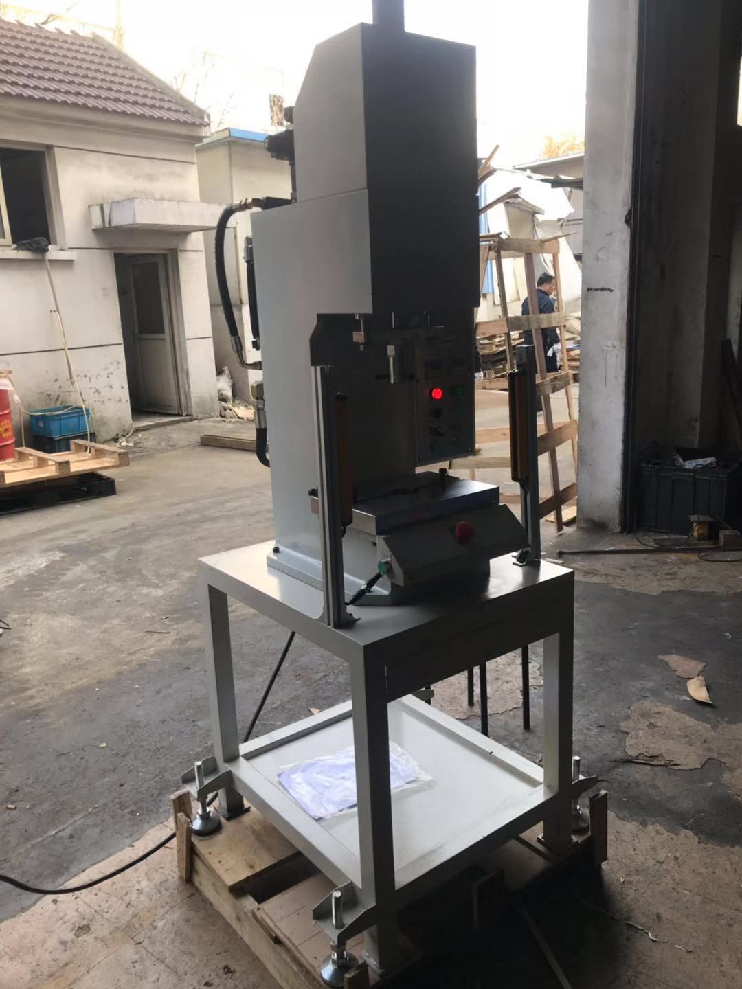 蘇州電子壓裝機油壓機圖片/蘇州電子壓裝機油壓機樣板圖 (3)