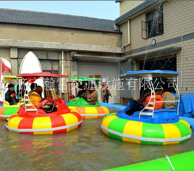 2.5米水上國(guó)產(chǎn)燒烤船產(chǎn)品價(jià)格 山東瀚雪廠家銷(xiāo)售燒烤船