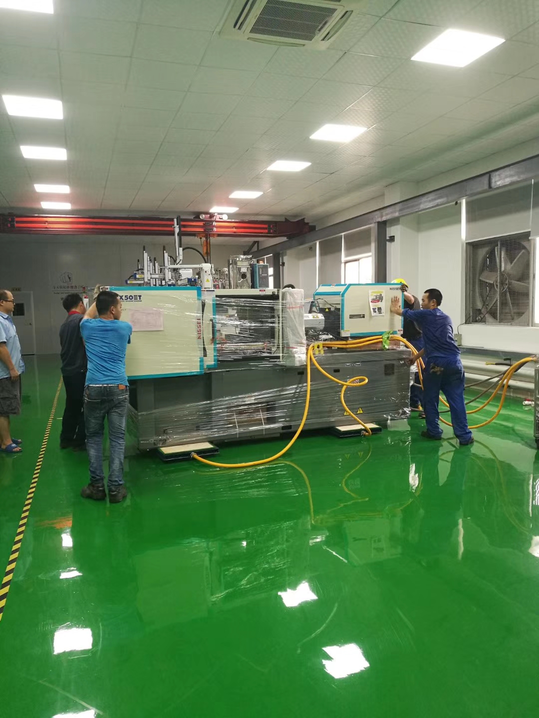 雙色注塑機(jī)圖片/雙色注塑機(jī)樣板圖 (2)