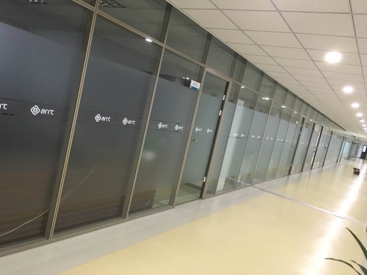 單玻雙玻帶百葉隔斷圖片/單玻雙玻帶百葉隔斷樣板圖 (4)
