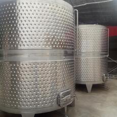 304彌勒板發(fā)酵罐廠家_批發(fā)釀酒設(shè)備