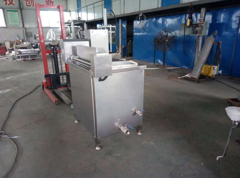 電加熱半自動翻轉(zhuǎn)式油炸機圖片/電加熱半自動翻轉(zhuǎn)式油炸機樣板圖 (3)