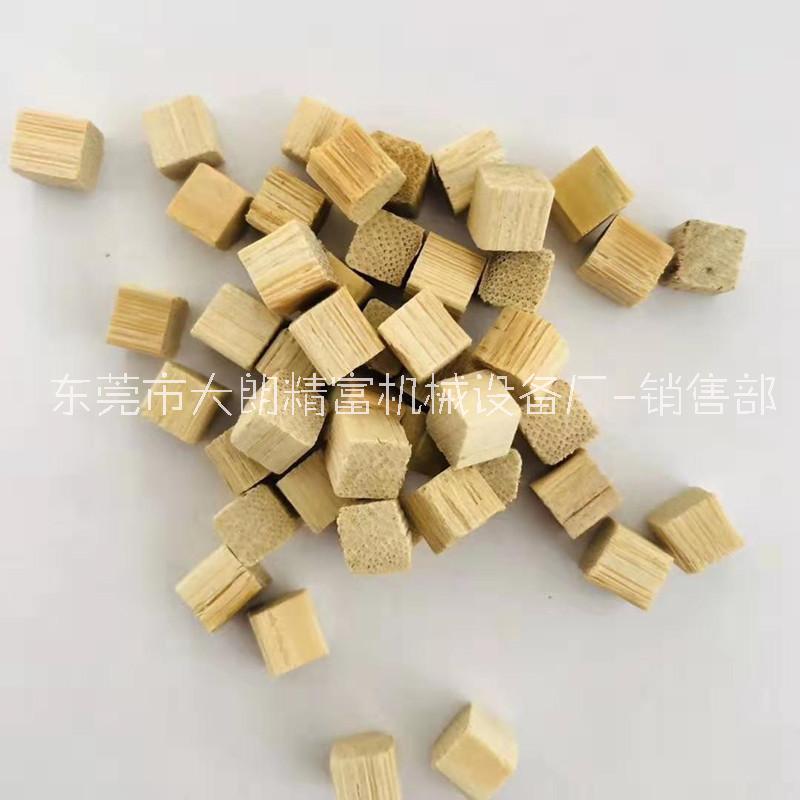 供應(yīng)各種規(guī)格干拋磨料四方木粒，竹粒