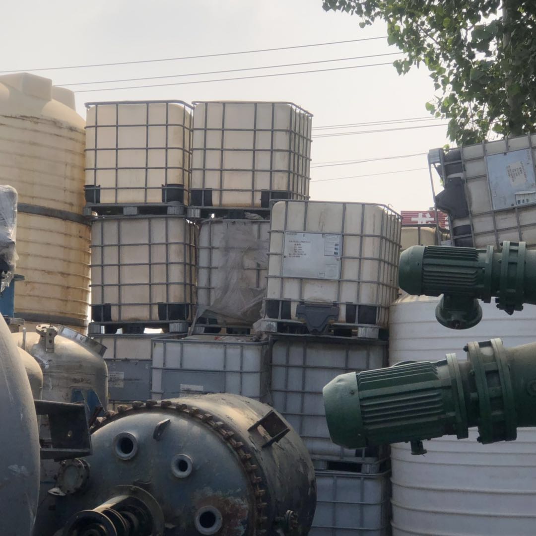 *出售噸桶 便宜處理塑料噸桶