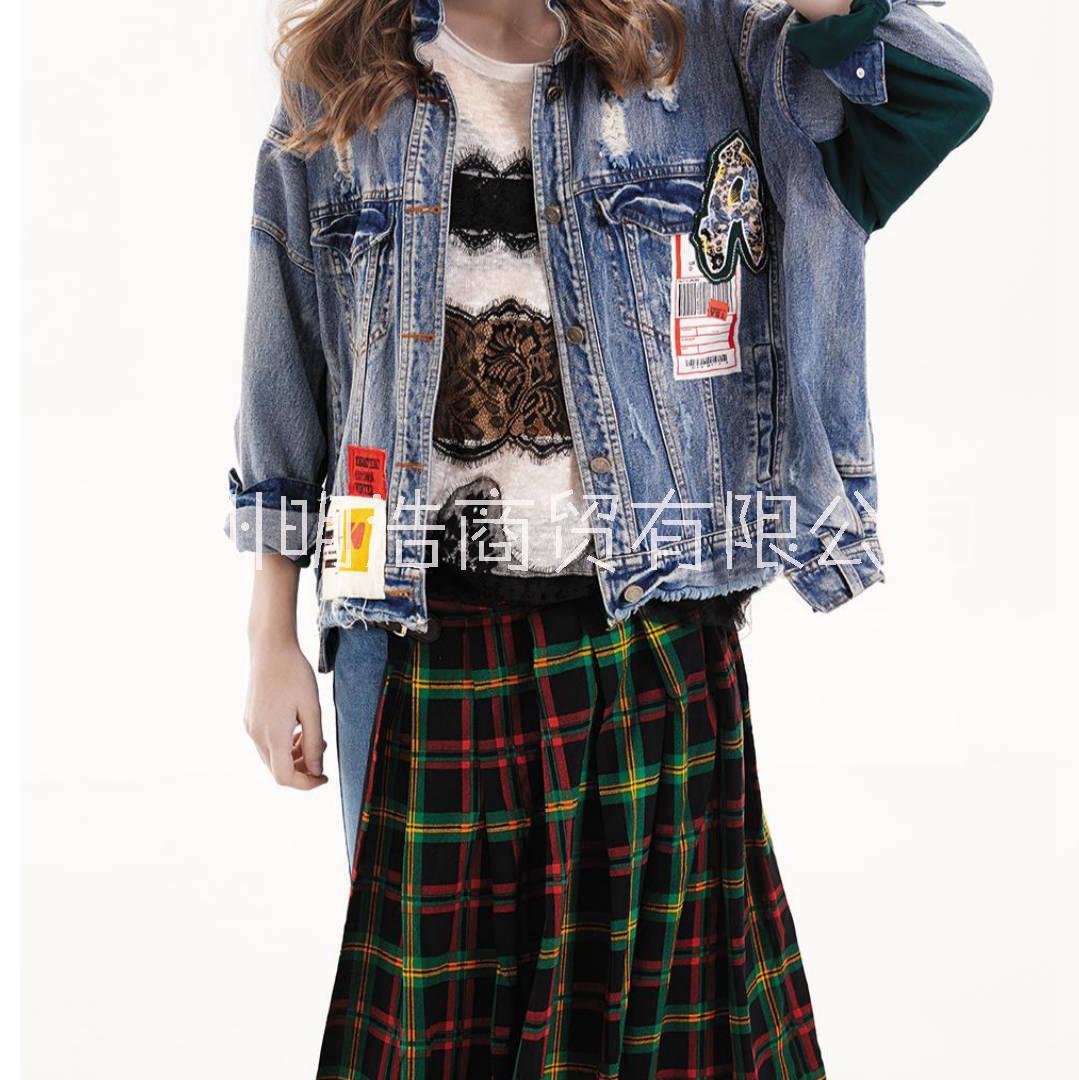 維伊19款秋冬裝品牌折扣女裝廠家剪標(biāo)渠道拿貨 香港維伊品牌加盟