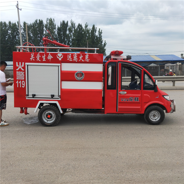 電動四輪灑水車供應商報價多少山東灑水車供應商報價廠家/ 灑水車供應商直銷價格