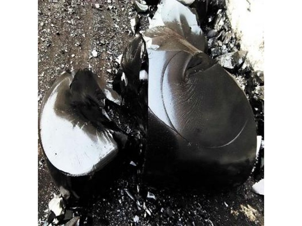 黑色古馬龍樹脂圖片