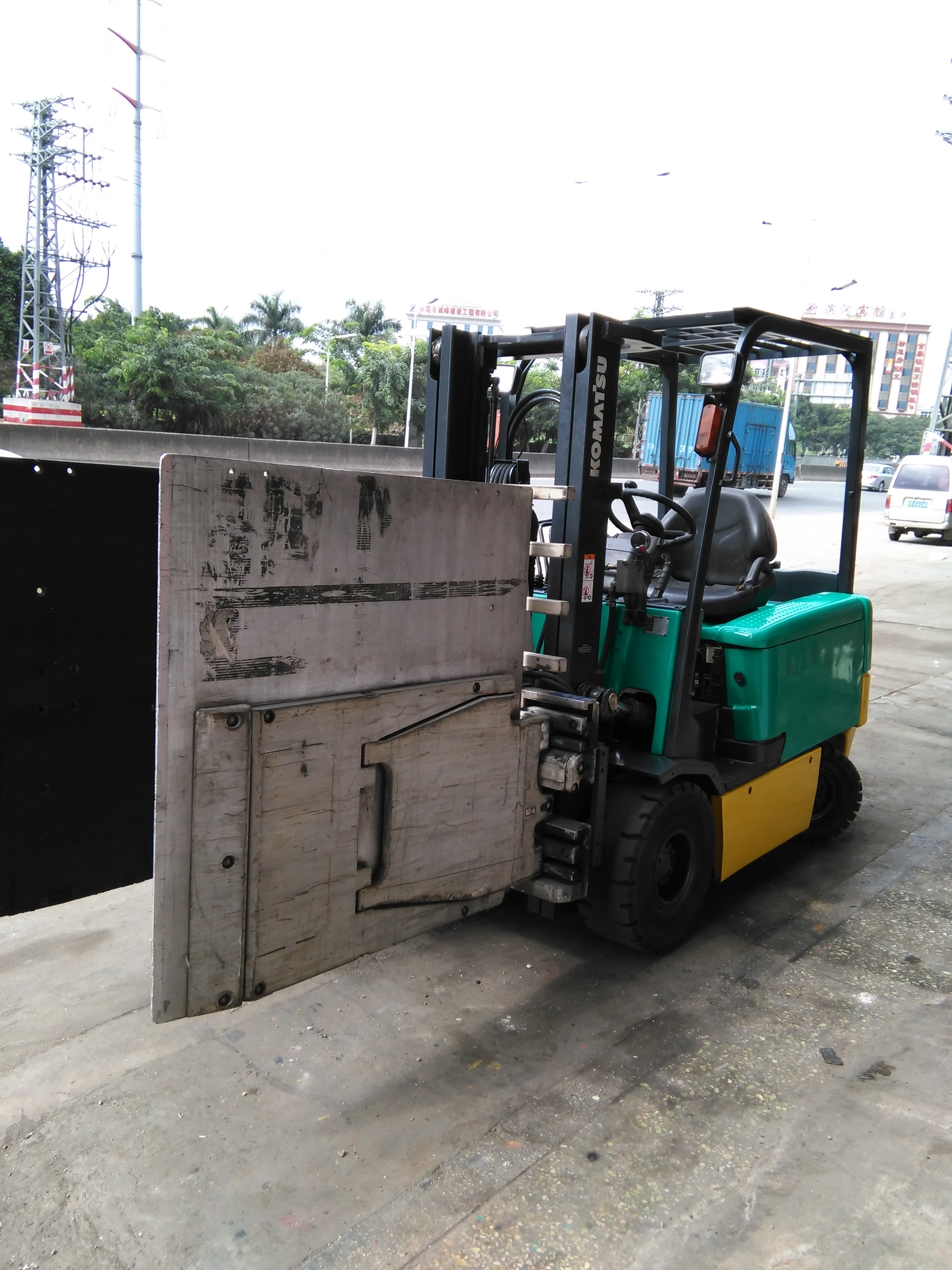 旋轉(zhuǎn)夾叉車圖片/旋轉(zhuǎn)夾叉車樣板圖 (3)