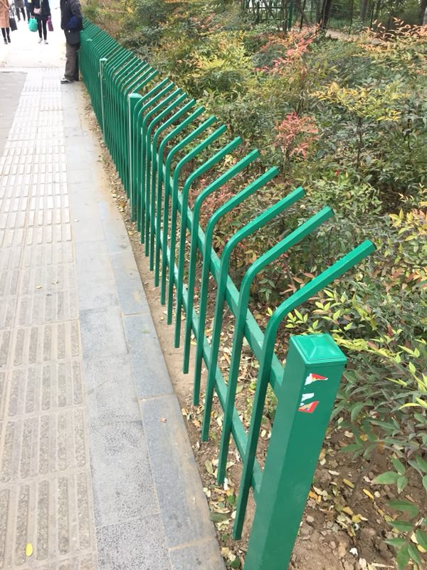 鋅鋼綠化園林護(hù)欄圖片/鋅鋼綠化園林護(hù)欄樣板圖 (2)