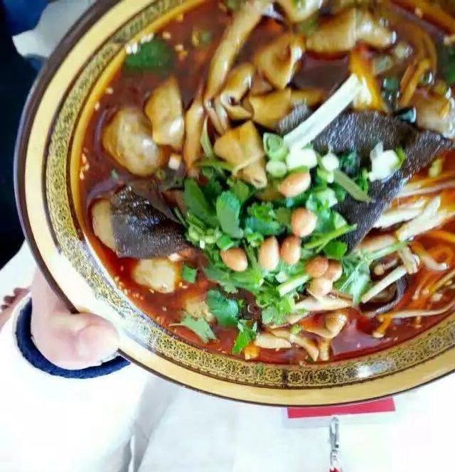 麻辣燙技術(shù)培訓(xùn)班學(xué)習(xí)麻辣燙到哪里好 麻辣燙培訓(xùn)