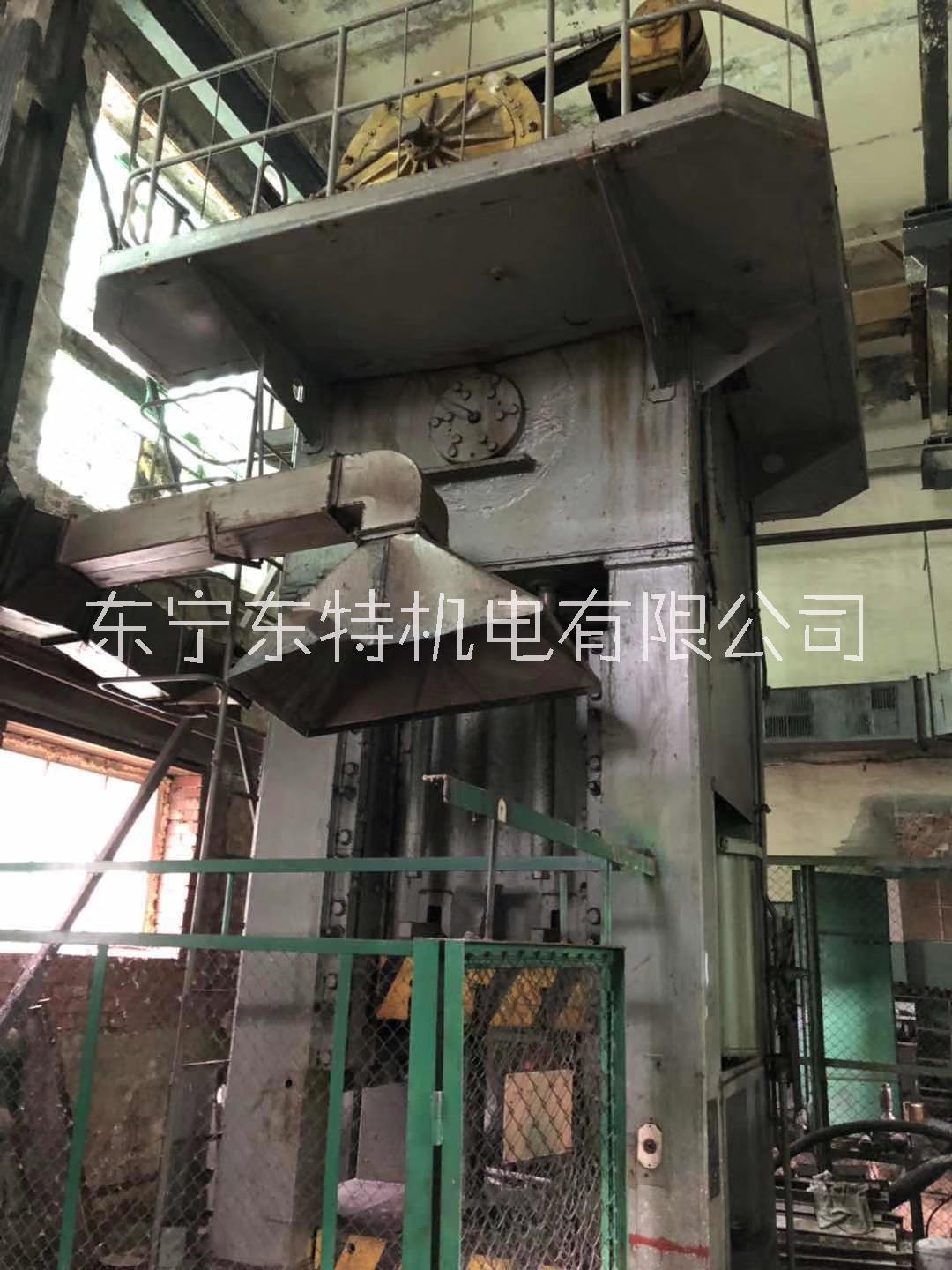 閉式單點壓力機圖片/閉式單點壓力機樣板圖 (2)