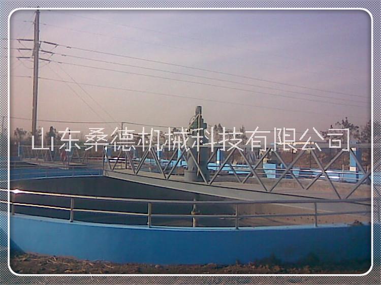 桑德中心傳動(dòng)刮吸泥機(jī)圖片