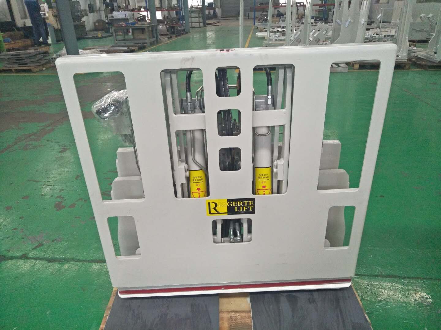 叉車屬具推拉器圖片/叉車屬具推拉器樣板圖 (2)