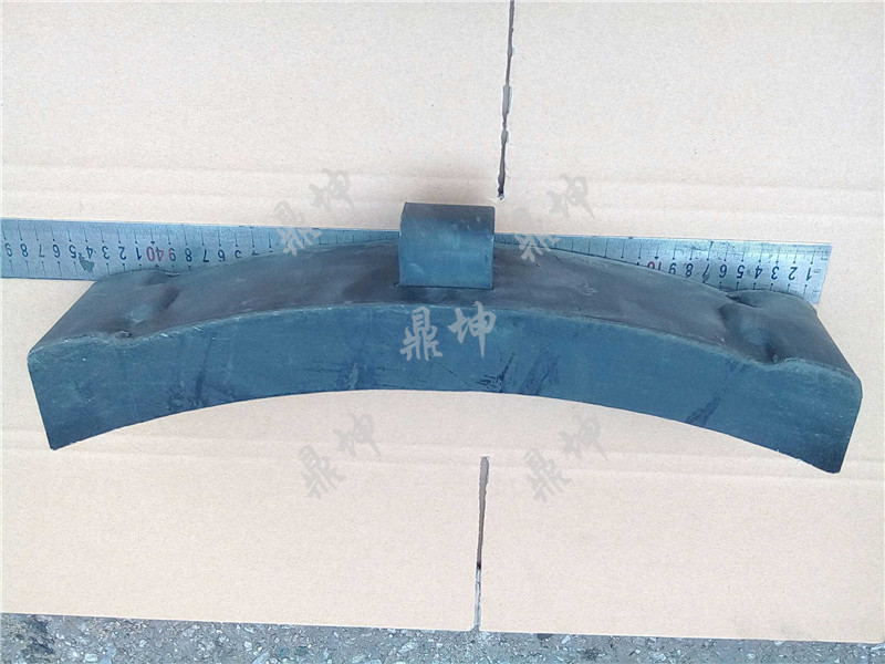 東風(fēng)4B機(jī)車合成閘瓦圖片