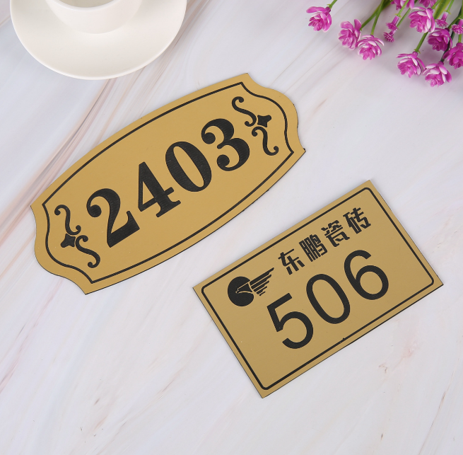金屬標(biāo)牌圖片