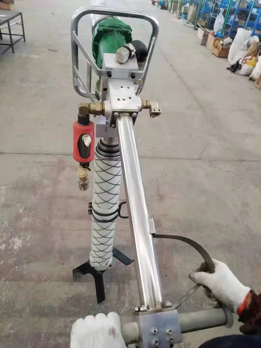 MQT錨桿鉆機銷售廠家 氣動支腿振動式幫錨桿鉆機現(xiàn)貨銷售 MQT155/250型錨桿鉆機