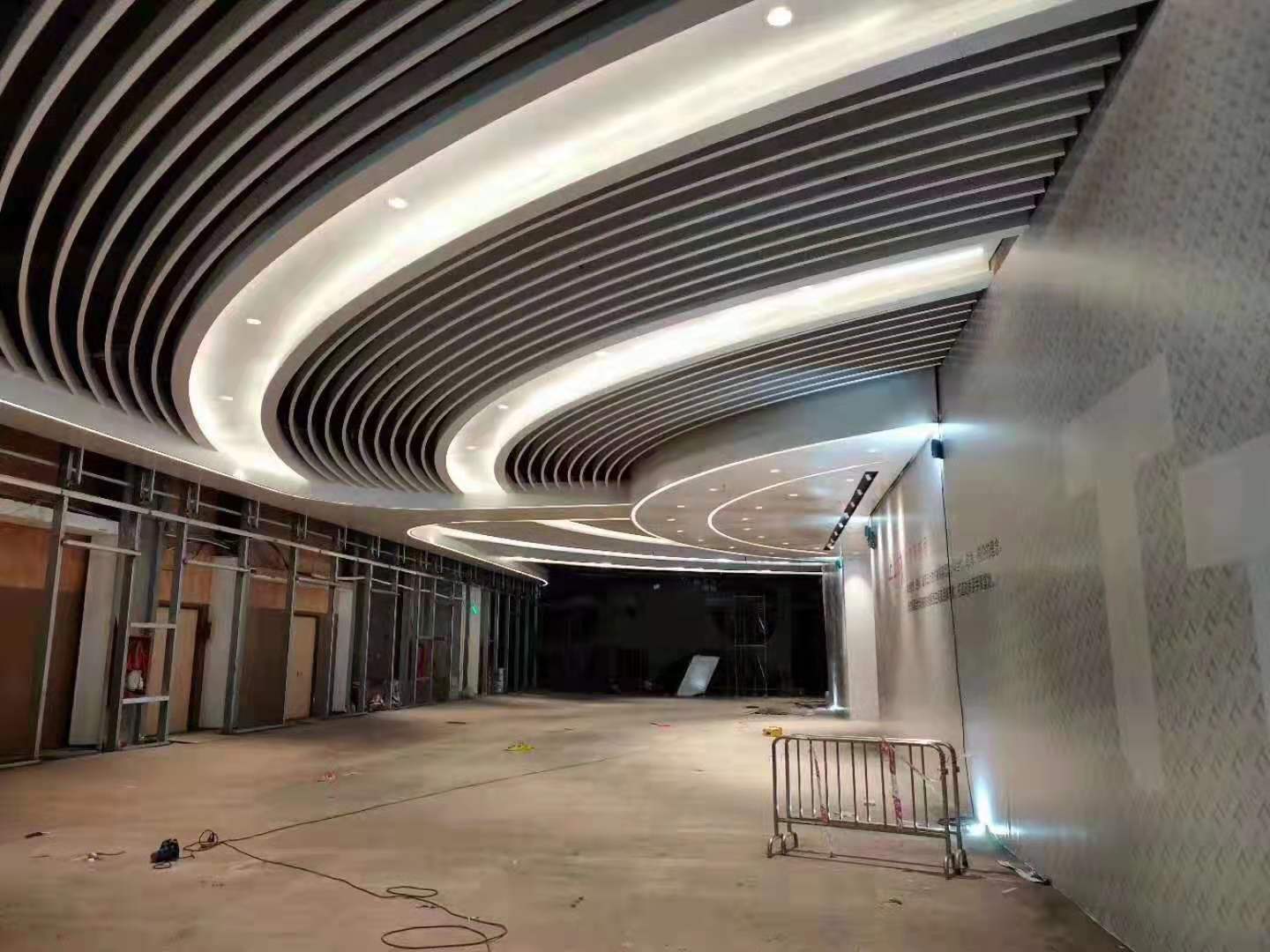 弧形鋁方通圖片/弧形鋁方通樣板圖 (1)