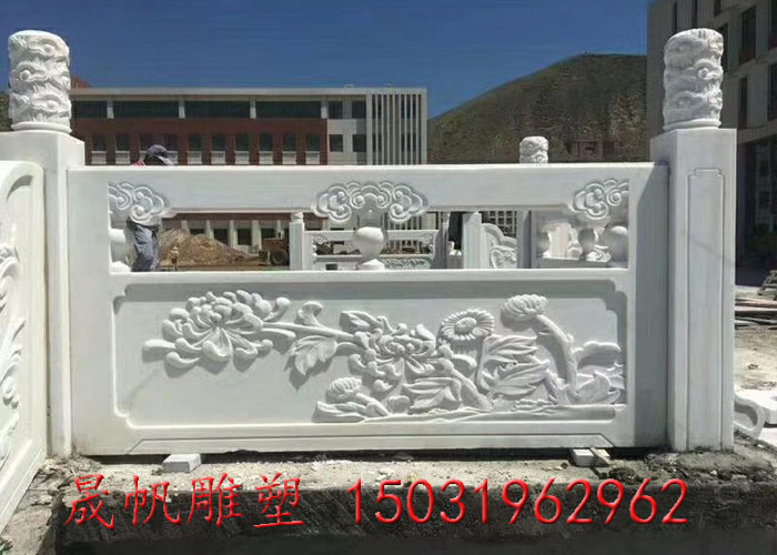 漢白玉石雕欄桿批發(fā)廠家