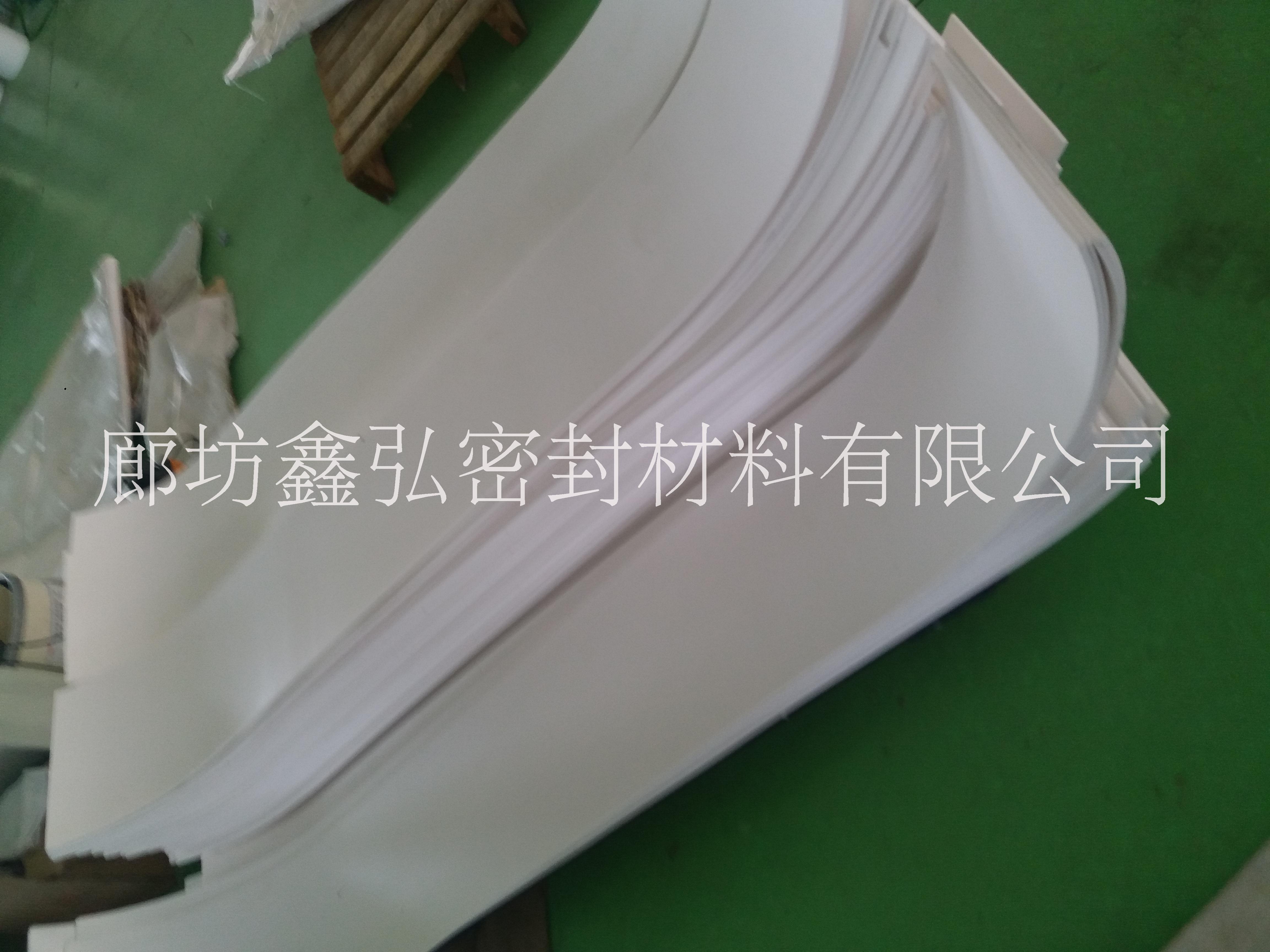 楼梯滑动支座四氟板  四氟楼梯板可按规格切割    楼梯5mm聚四氟乙烯板价格图片