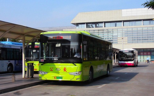 公交車(chē)身廣告圖片/公交車(chē)身廣告樣板圖 (1)