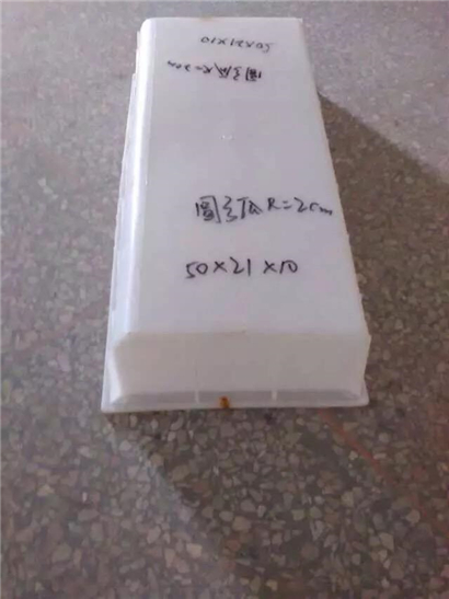 供應(yīng)側(cè)排水模具 路沿石模具批量價(jià)圖片