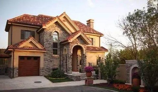 東寶天然真石漆多少錢一平 真石漆與一般外墻涂料有什么區(qū)別呢