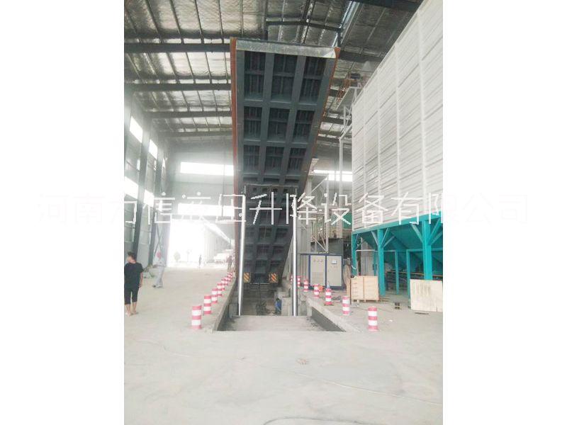 液壓翻板圖片/液壓翻板樣板圖 (3)