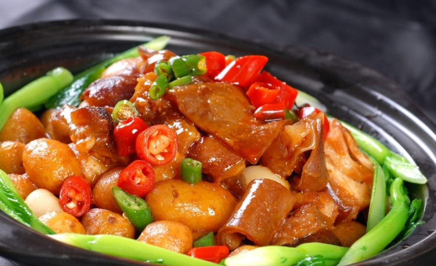 砂鍋牛蹄做法特色砂鍋菜配方制作培訓(xùn)