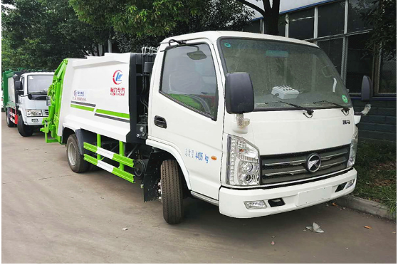 凱馬4方壓縮垃圾車圖片