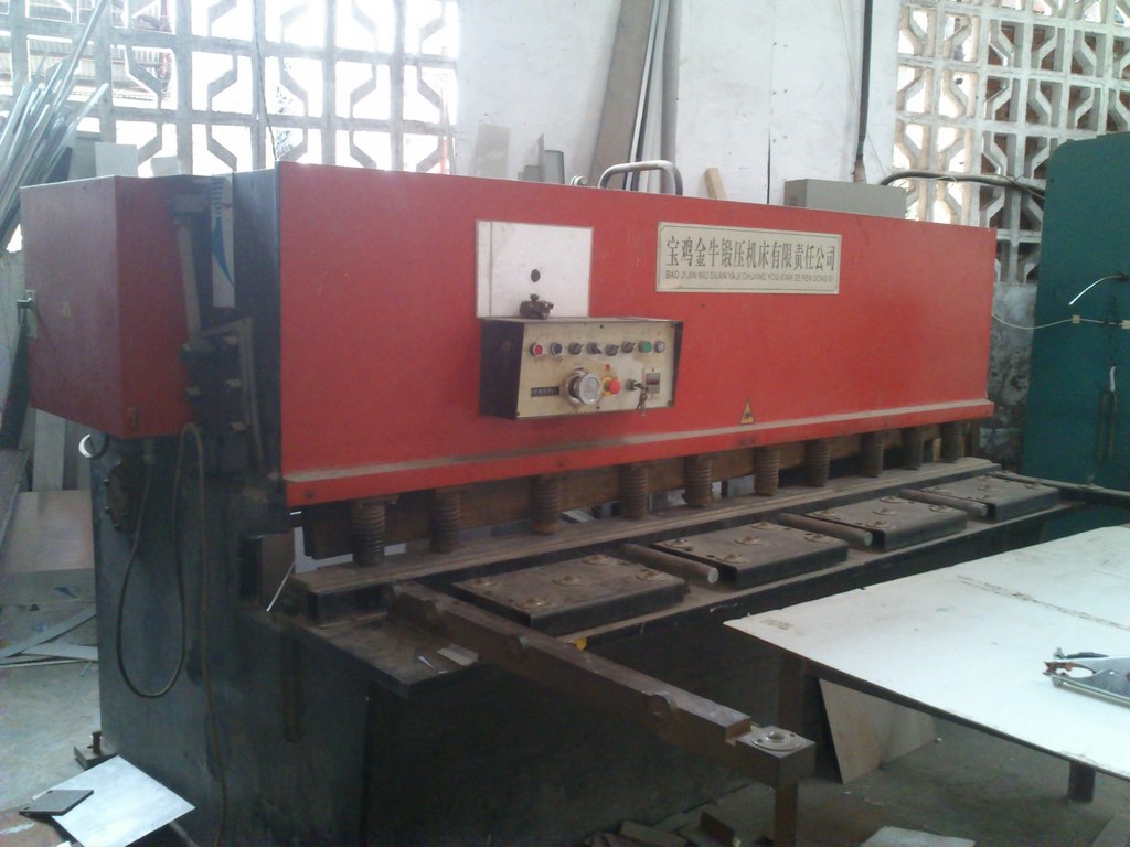 煙臺折彎機(jī)維修 剪板機(jī)維修