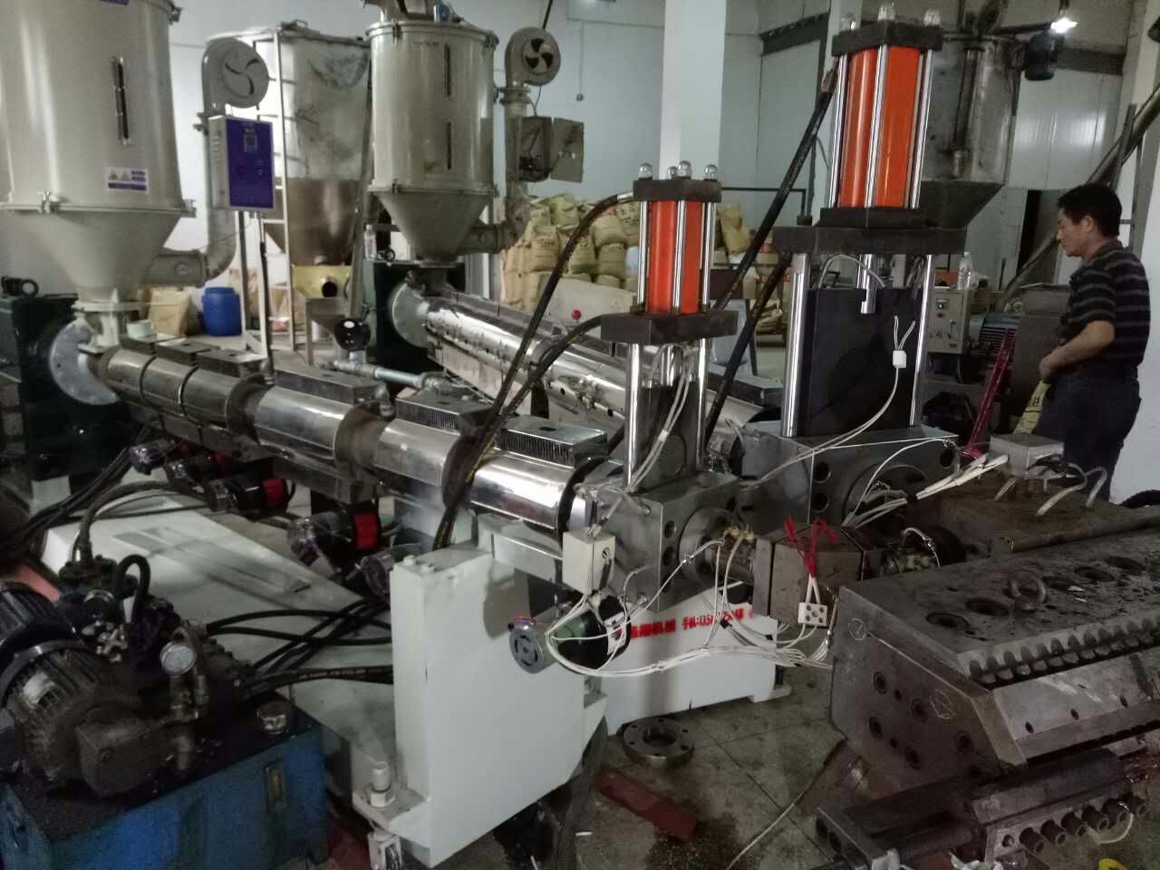 拉板機(jī)圖片/拉板機(jī)樣板圖 (2)