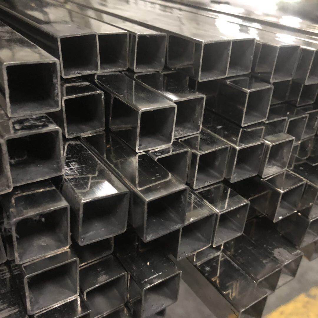 廠家直銷不銹鋼方管家具管圖片/廠家直銷不銹鋼方管家具管樣板圖 (1)
