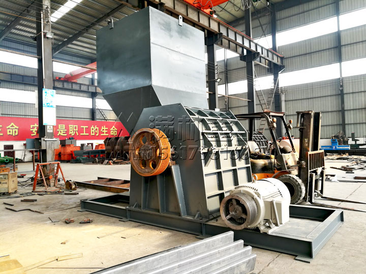 河南雙級破碎機(jī)廠家、批發(fā)、電話、價格、供應(yīng)商【河南省滿林重工機(jī)械制造有限公司】