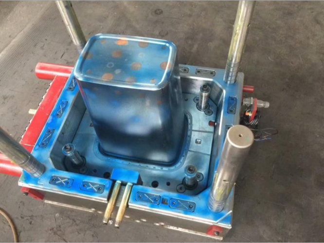 注塑模具圖片/注塑模具樣板圖 (4)