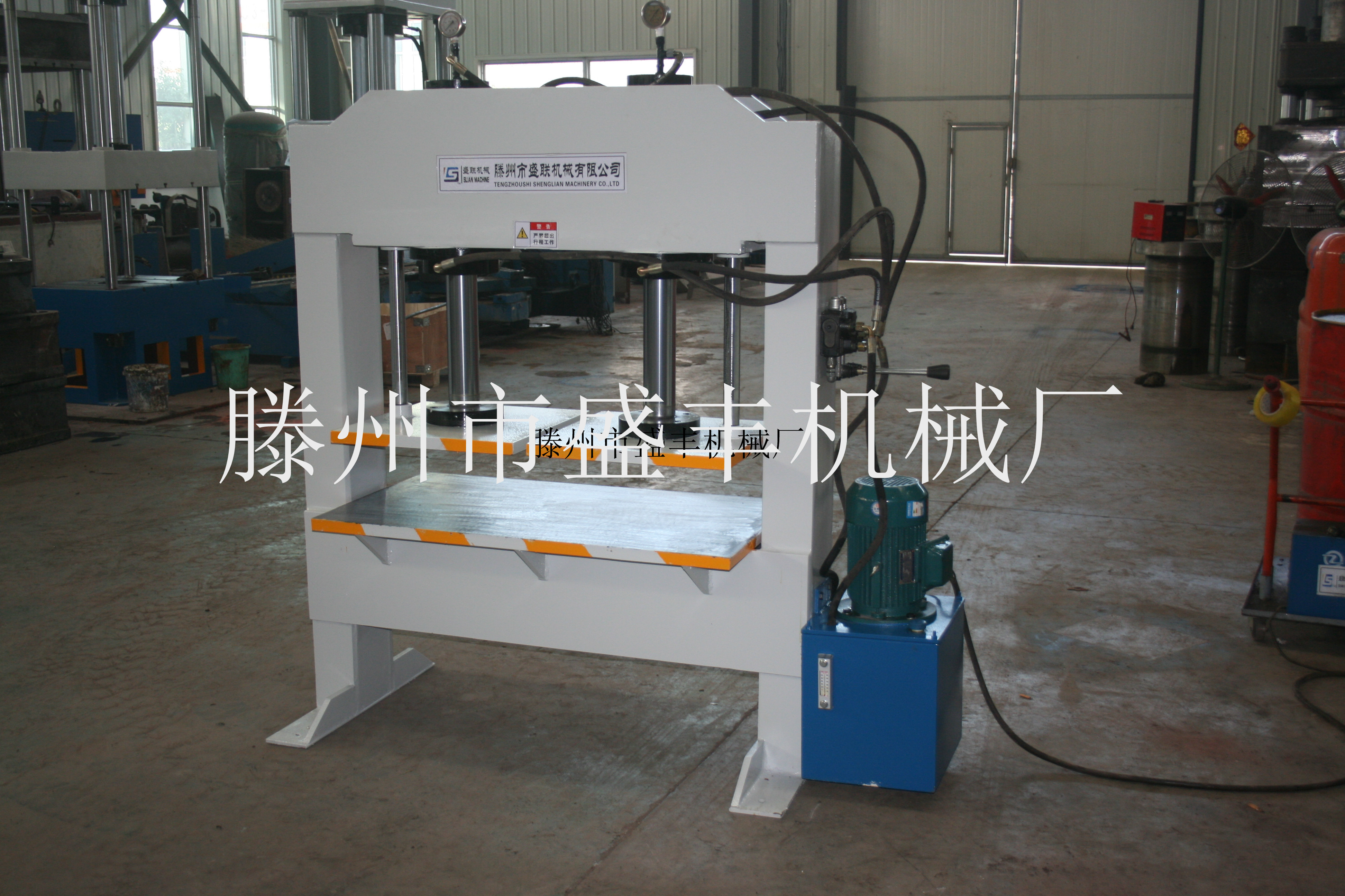 盛豐 40噸雙缸木箱壓邊機，框架式YM-40T液壓機