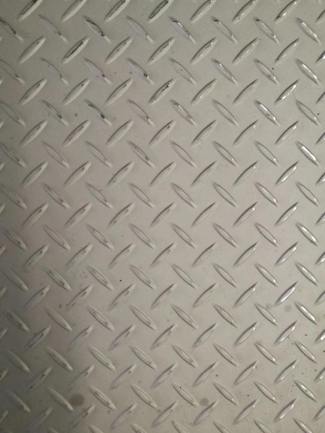 佛山304日本防滑花紋板廠家報(bào)價批發(fā)