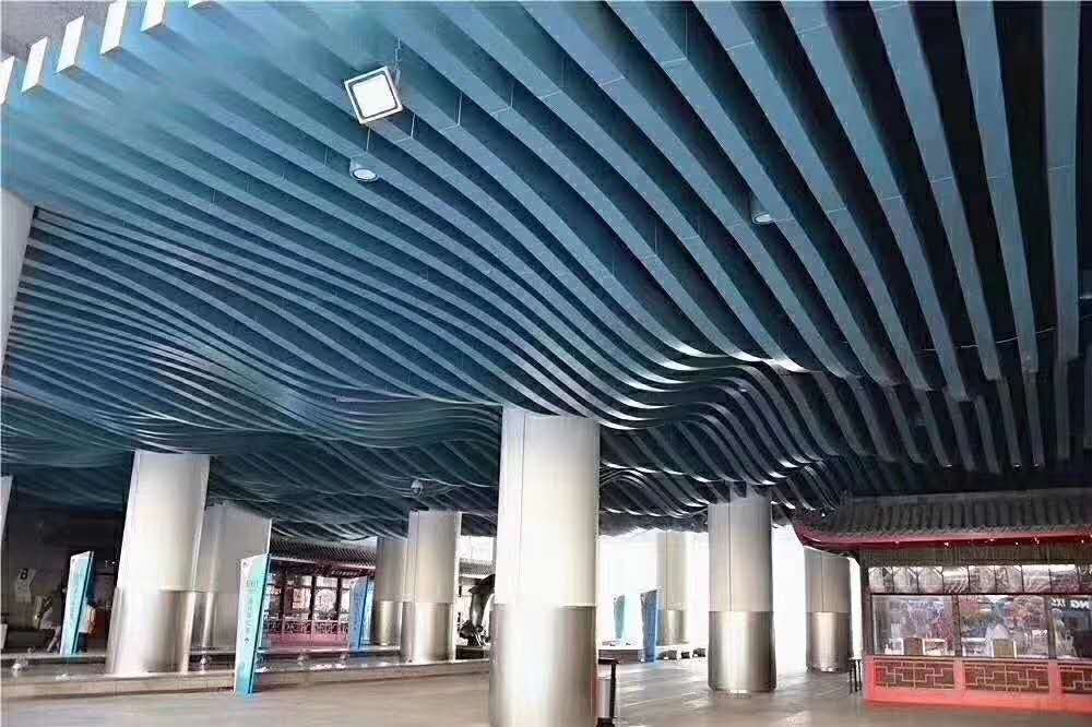 木紋鋁方通、弧形鋁方通吊頂