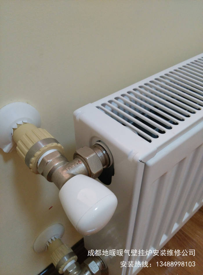 成都暖氣片安裝圖片/成都暖氣片安裝樣板圖 (3)