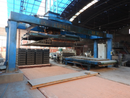 二手全自動(dòng)碼坯機(jī)圖片