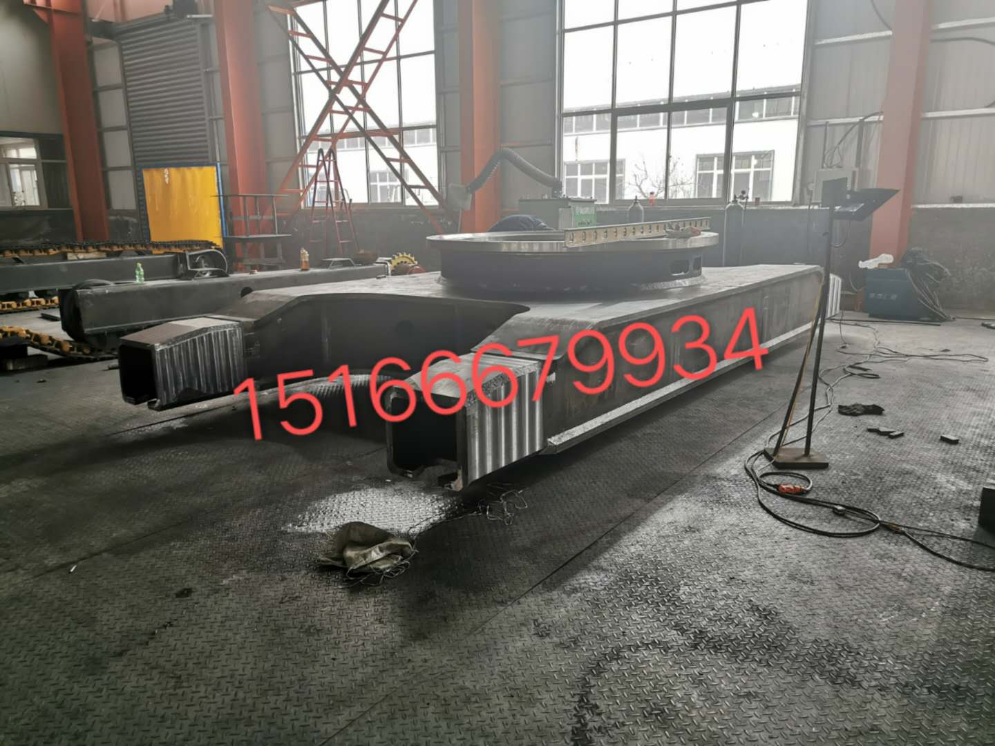 雷沃下車架、底盤 卡特下車架底盤圖片