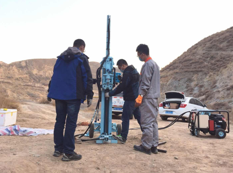 取樣鉆機(jī)圖片/取樣鉆機(jī)樣板圖 (2)