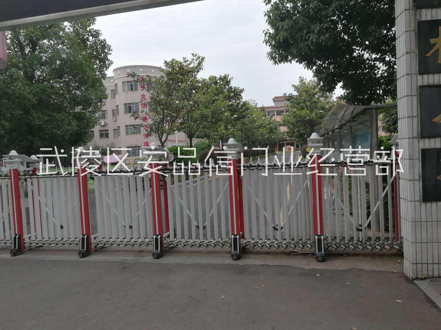 飛鷹電動(dòng)伸縮門(mén)圖片/飛鷹電動(dòng)伸縮門(mén)樣板圖 (4)