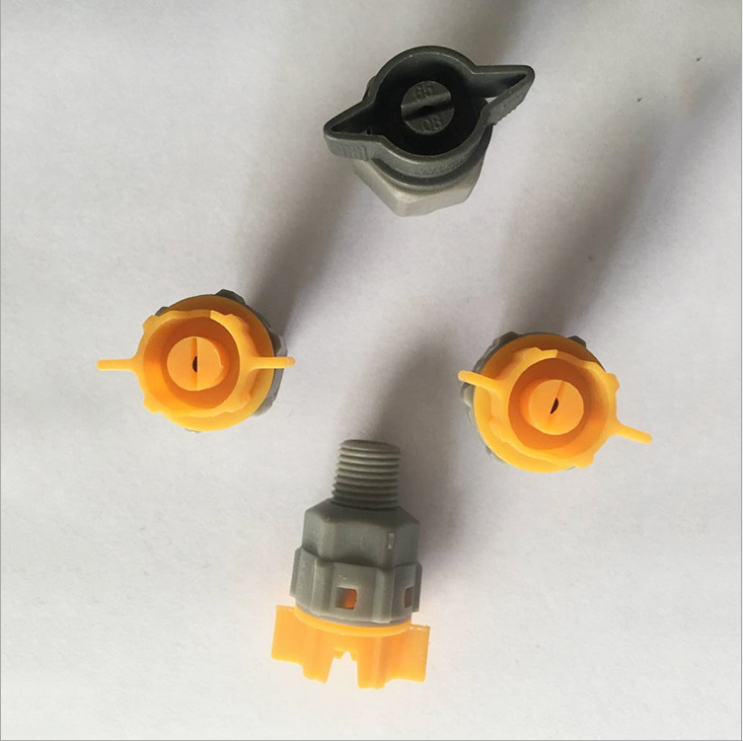 塑膠噴淋噴嘴加工圖片