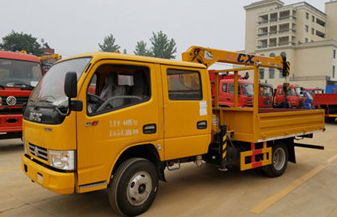 2噸隨車(chē)吊廠家供應(yīng) 2噸隨車(chē)吊廠家