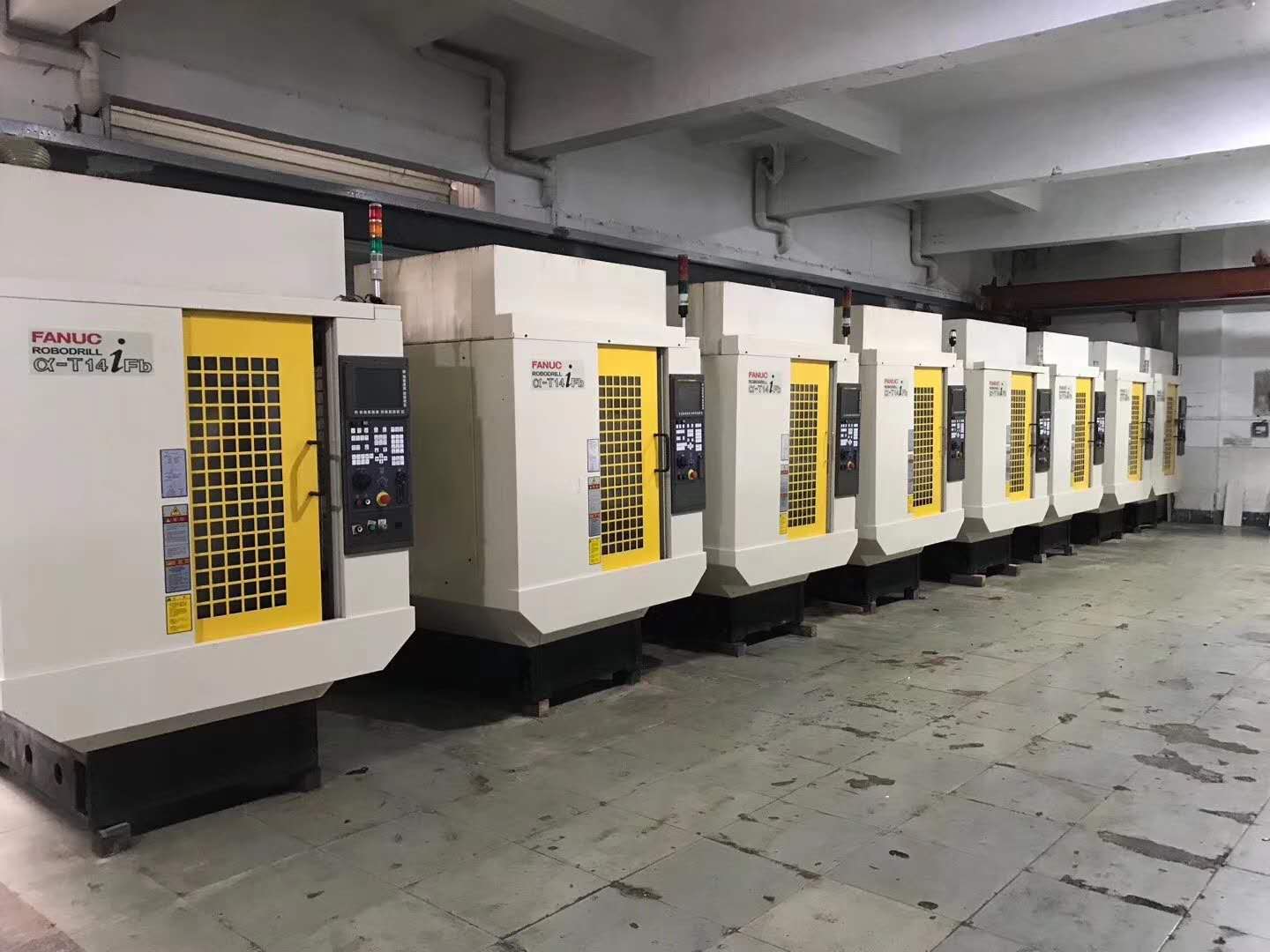 发那克系统，小黄机钻攻机床,FANUC ROBDRILL   阿尔法－D14MIB , 高速精度图片